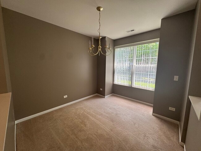 Building Photo - 1574 Millbrook Dr