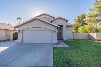 Building Photo - Spacious 5-Bedroom Home with Open Layout & Private Backyard