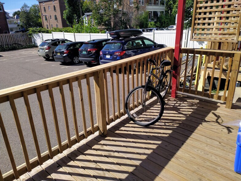 Building Photo - 19 Willard S St