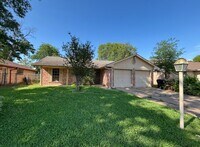 Building Photo - 8447 Sterlingshire St