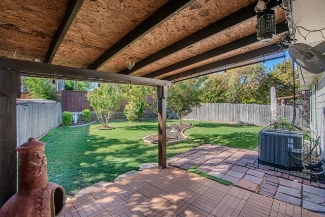 Building Photo - 9017 Hampton Ct