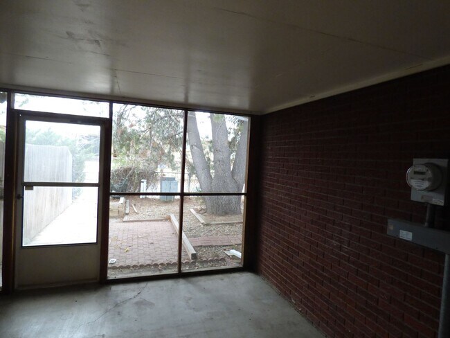 Building Photo - 1439-1441 Stuart St