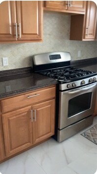 Building Photo - 664 Hoey Ave