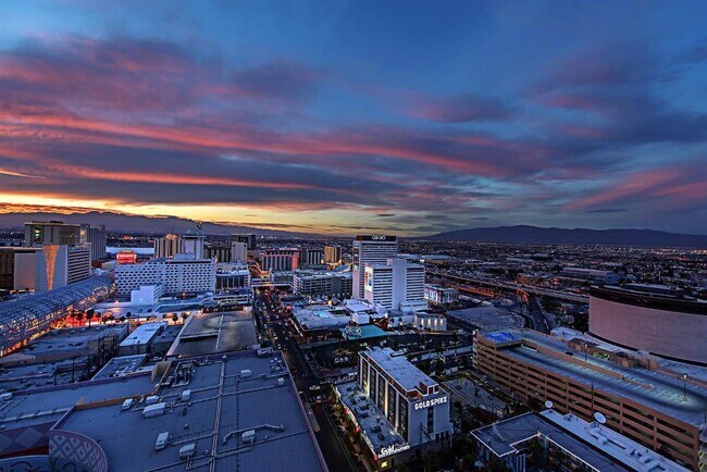 Building Photo - 150 Las Vegas Blvd N