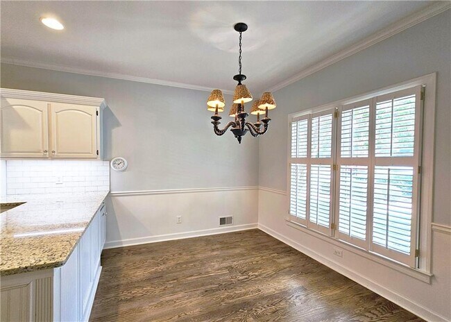 Building Photo - 5652 River Oaks Pl NW