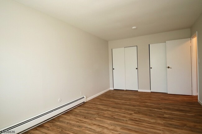 Building Photo - 515 Andria Ave