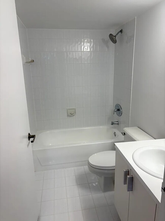 Building Photo - 80 S Shore Dr