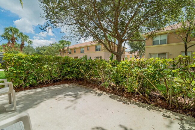 Building Photo - 123 Wakulla Springs Way