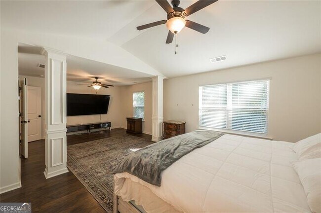 Building Photo - 2662 Stonekey Bend