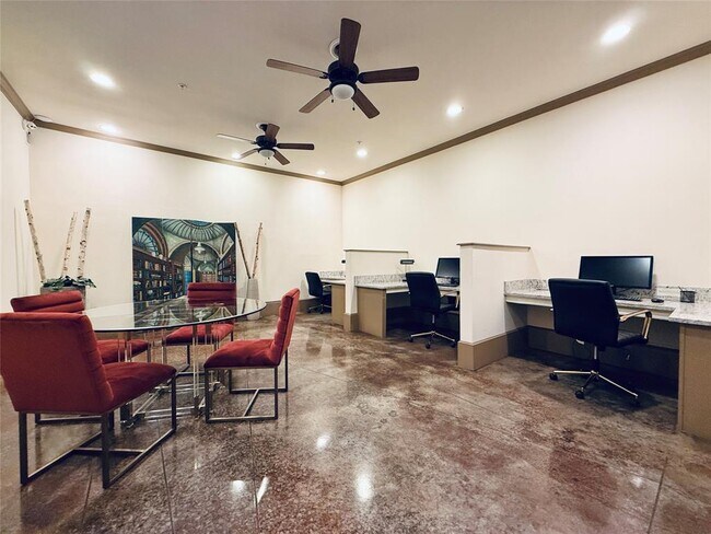 Building Photo - 2400 McCue Rd