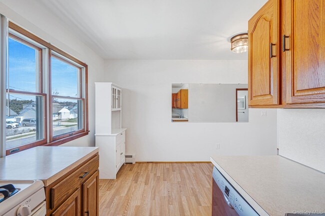 Building Photo - 456 15th St