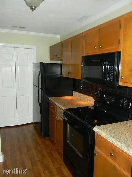 Building Photo - 2705 Preston Woods Ln