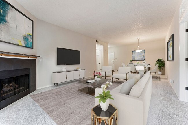 Building Photo - 3-bedroom 2 bath condo with a balcony in s...