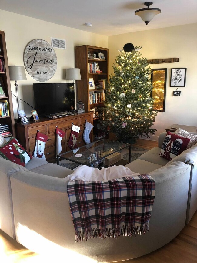 Building Photo - 5105 E North St