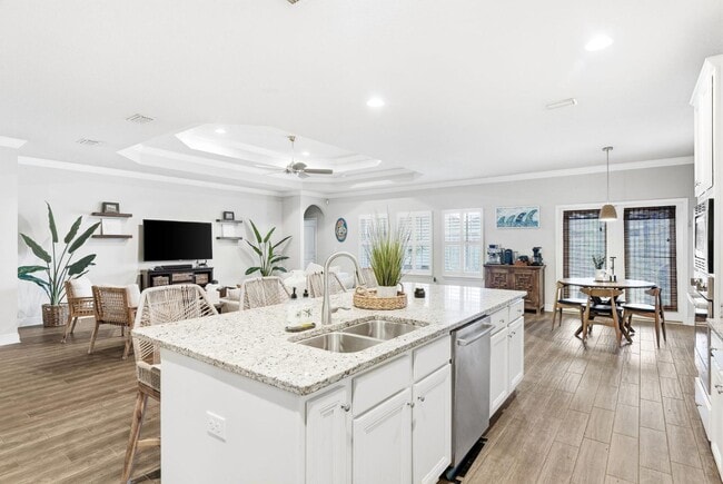 Building Photo - 374 Lilly Bell Ln