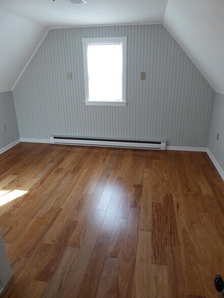 2nd Bedroom - 56 Madison St