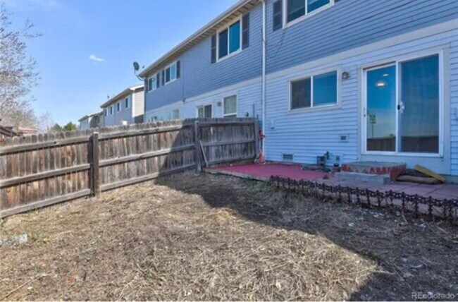 Building Photo - 2209 E 111th Dr