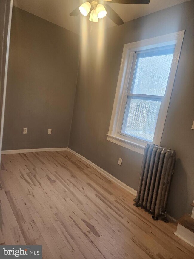 Building Photo - 2807 W Allegheny Ave