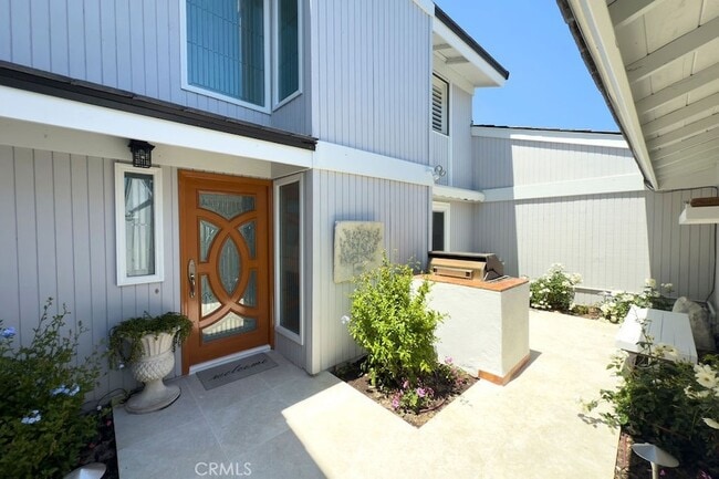 Building Photo - 33925 Faeroe Bay