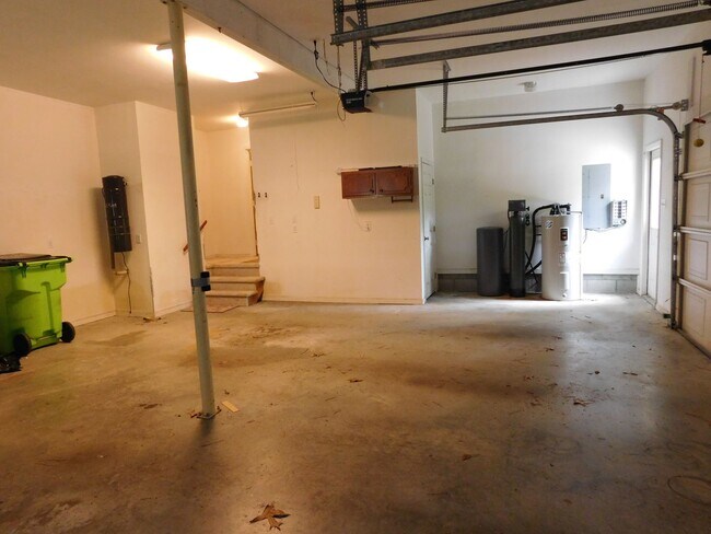 Building Photo - 914 Muirfield Pl