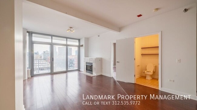 Building Photo - 1600 S Prairie Ave