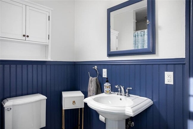 Building Photo - 169 Ruggles Ave