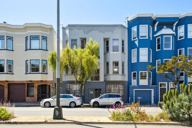 Primary Photo - 636 Guerrero St
