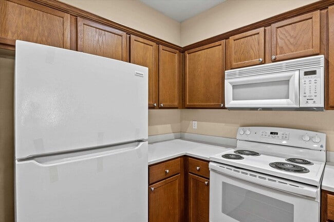 Building Photo - 1320 Hendrix Rd