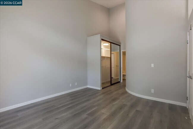 Building Photo - 1539 Trimingham Dr