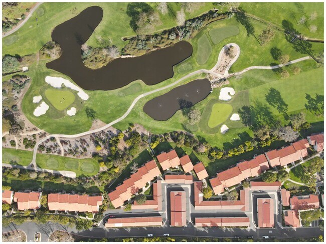Building Photo - GORGEOUS VIEW CONDO ON THE GOLF COURSE!!!
