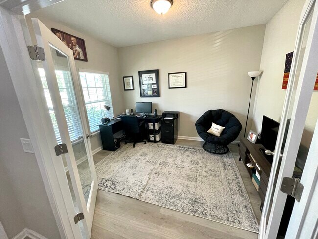 Building Photo - 2090 Hawkeye Pl