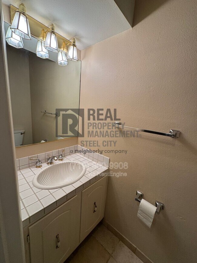 Building Photo - 118 Scotland Rd