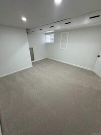 Building Photo - 964 E 42nd St