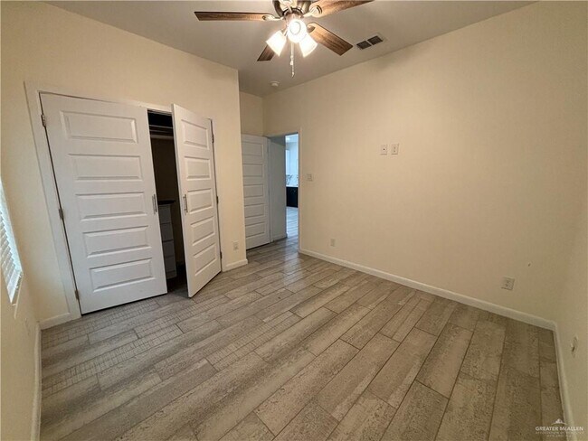 Building Photo - 212 Lauryn Dr