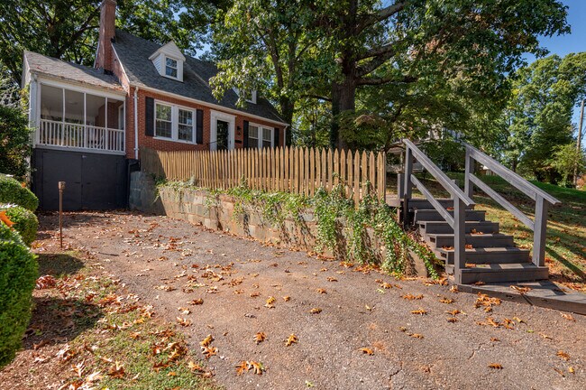 Building Photo - 1019 Chowan Ave