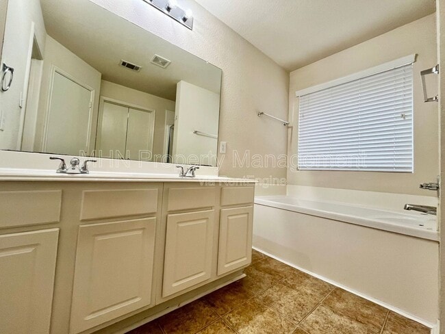 Building Photo - 6637 Charles Field