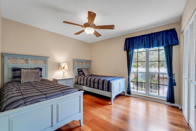 Building Photo - 27 Via Del Corso