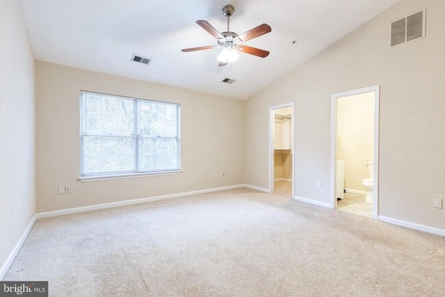 Building Photo - 2548 Ambling Cir