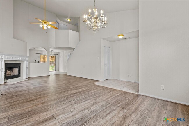 Building Photo - 5206 Oster Dr