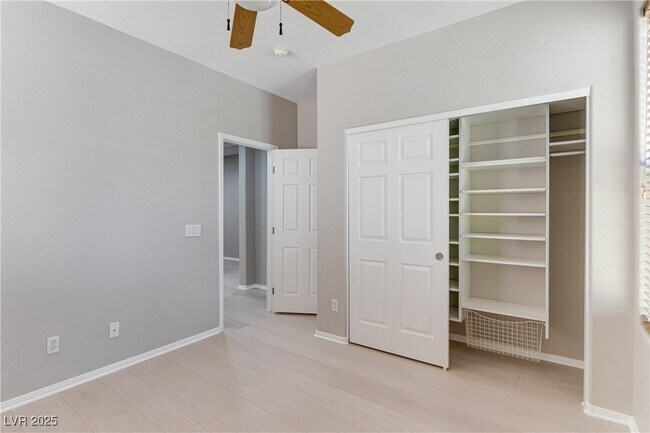 Building Photo - 1221 Sonatina Dr