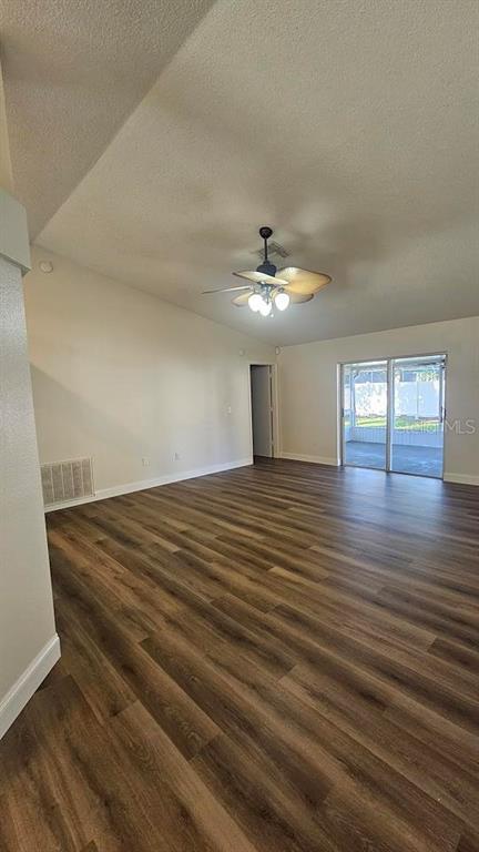 Building Photo - 3938 Creek Woods Dr