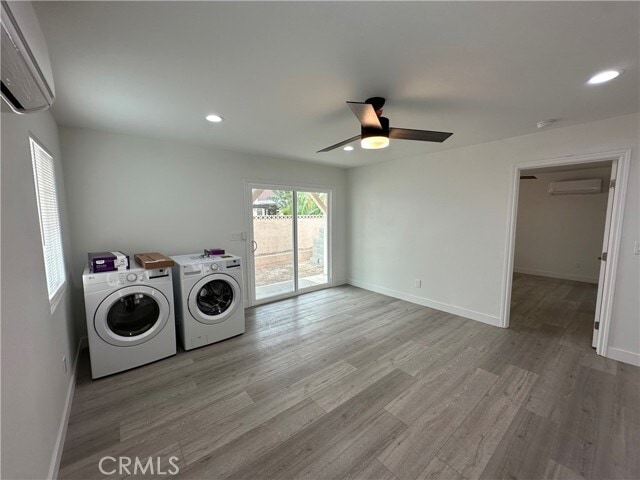 Building Photo - 9517 Stoakes Ave