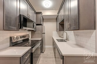 Building Photo - 67 S Main St