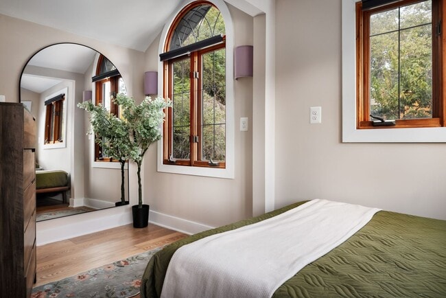 Building Photo - 730 Bennys Bch Rd