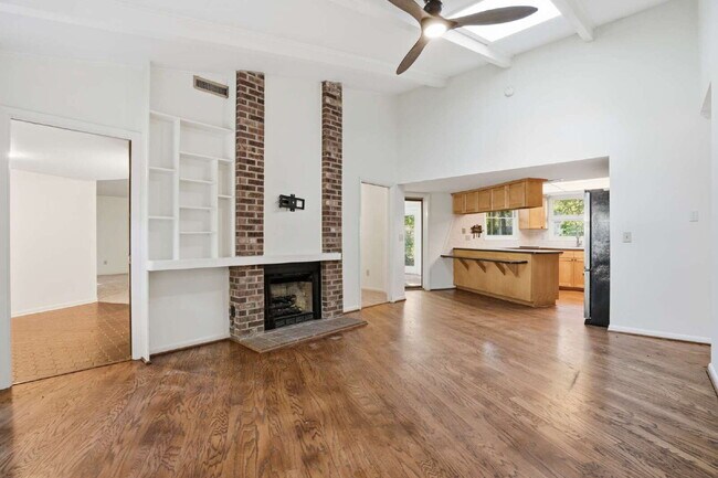 Building Photo - 815 Farm Quarter Rd