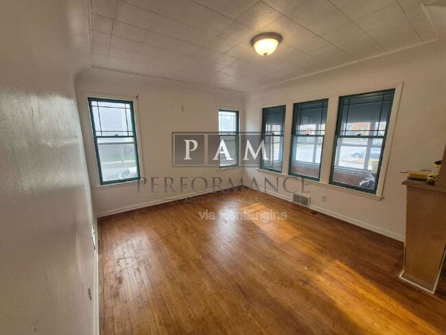 Building Photo - 1576 S Layton Blvd