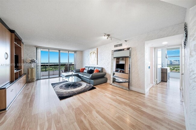 Building Photo - 3400 NE 192 St