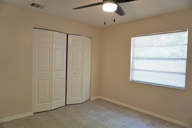 Building Photo - Clermont 2/2 Duplex with Lakeview