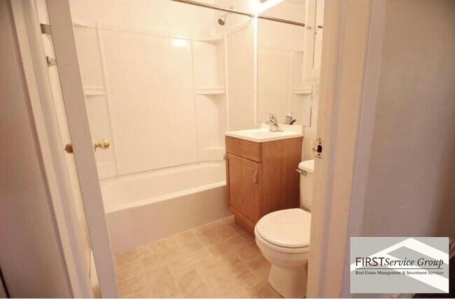 Building Photo - 1516-1518 Monte Vista Dr
