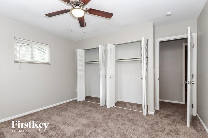 Building Photo - 4287 Honeybrook Ave